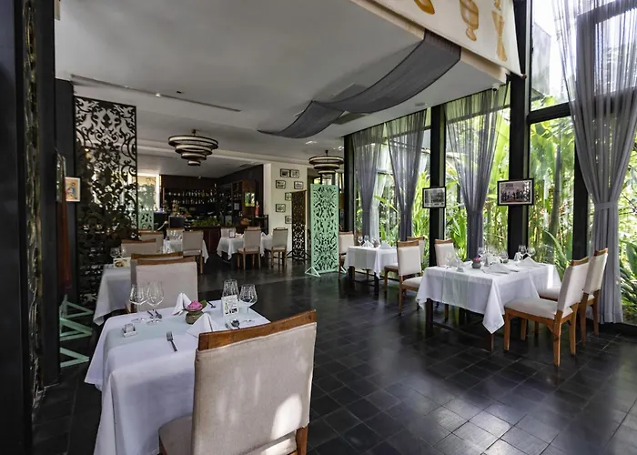 Lynnaya Urban River Hotel 5*