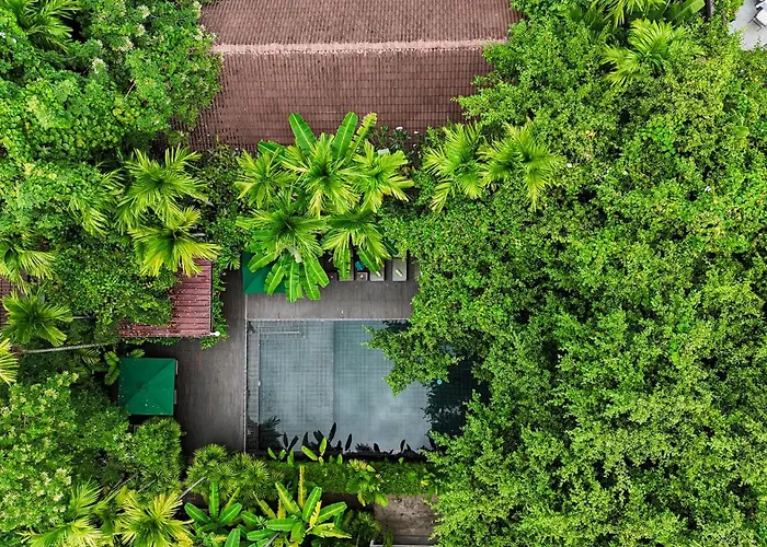 Lynnaya Urban River Hotel 5*