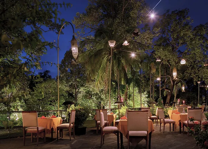 Lynnaya Urban River Hotel 5*